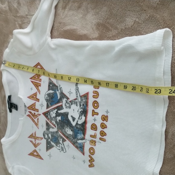 NWT Def Leppard World Tour 1992 Ivory Multi Long Sleeve Thermal Shirt, Sz L - Picture 8 of 8